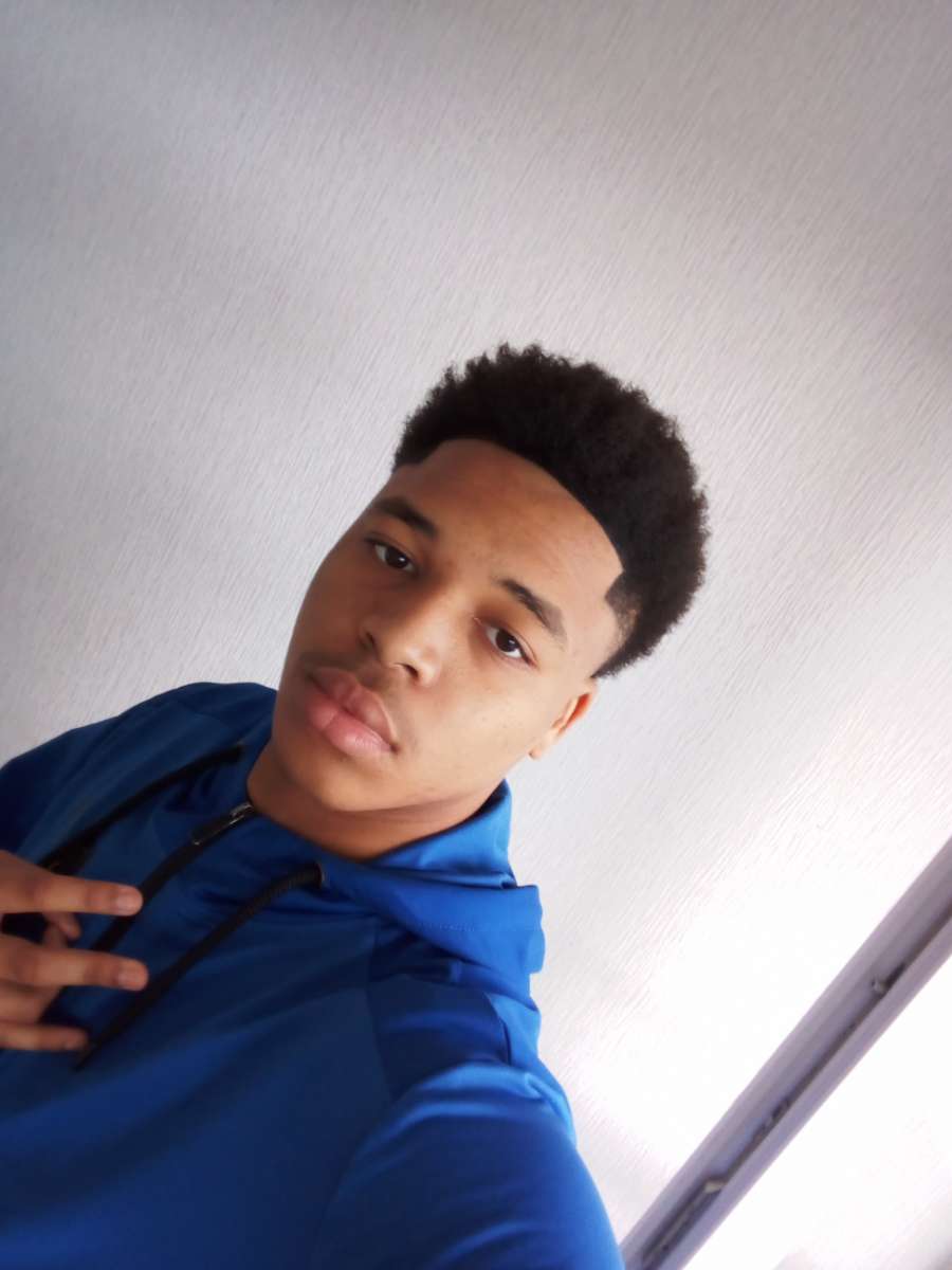 Profil de Adan, 20 ans, Speed Dating Canada à Lougheed